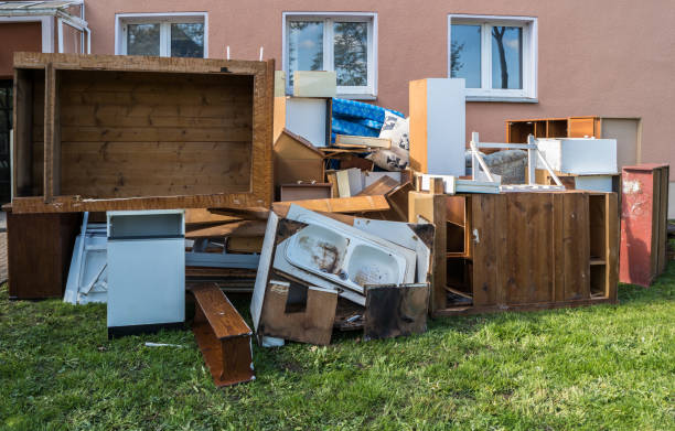 Best Attic Cleanout Services  in Livonia, LA